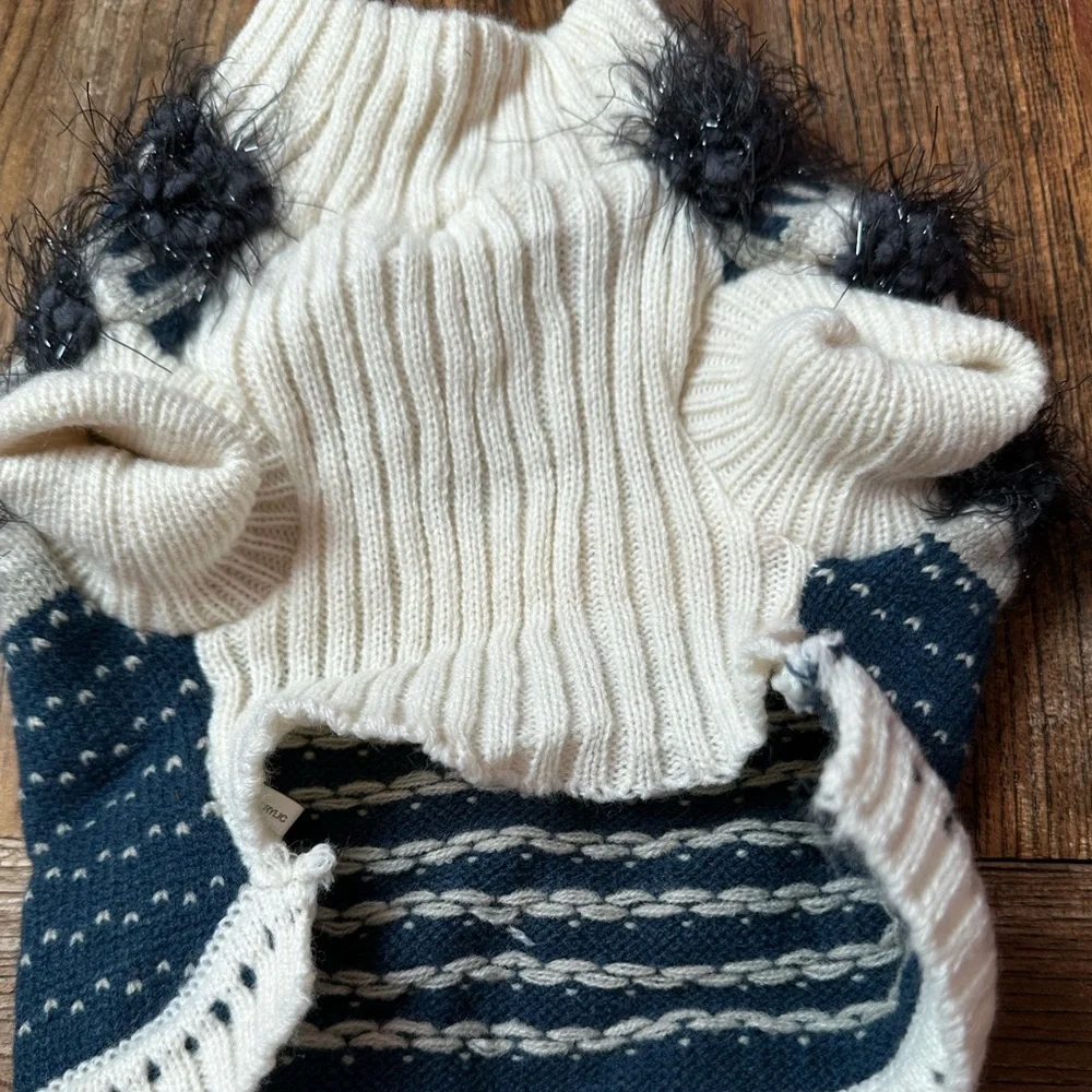 Cozy Knit Dog Sweater in Cream and Navy
